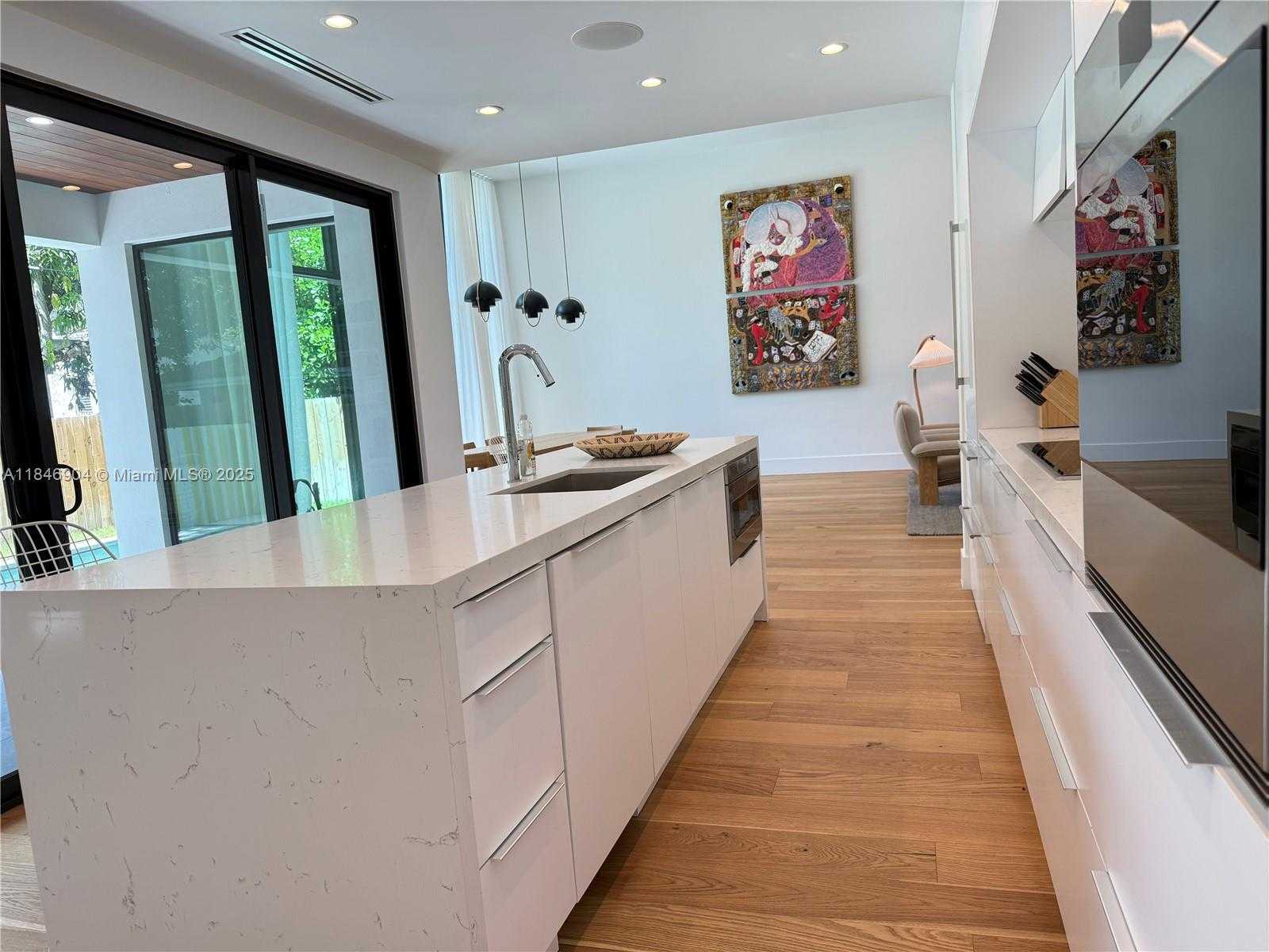 Small Image of 50 NORTH EAST 49TH, Miami Number 7
