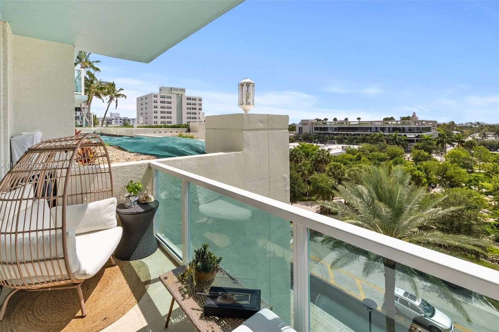 Small Image of 650 WEST AVE #606, Miami Beach Number 16