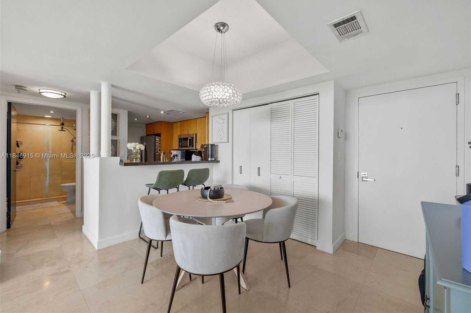 Small Image of 650 WEST AVE #606, Miami Beach Number 5