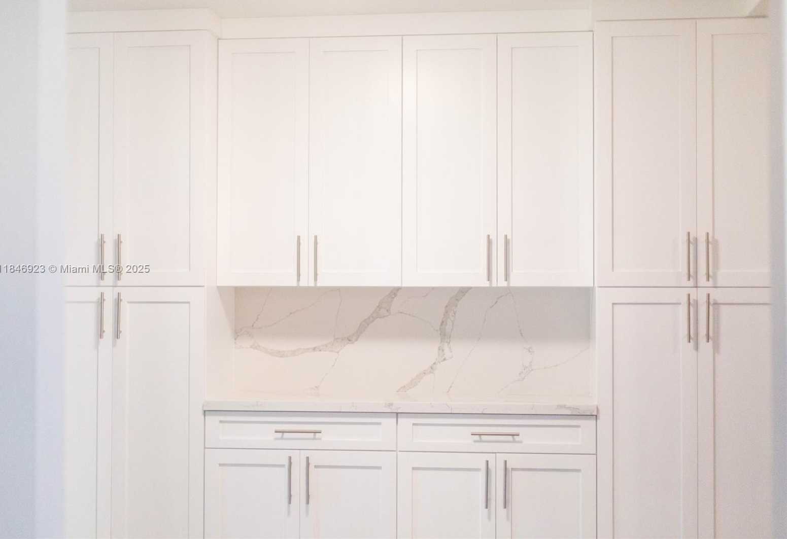 Small Image of 624 WESTWARD DRIVE, Miami Springs Number 10