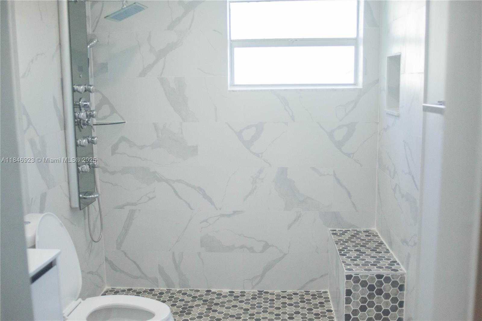 Small Image of 624 WESTWARD DRIVE, Miami Springs Number 26