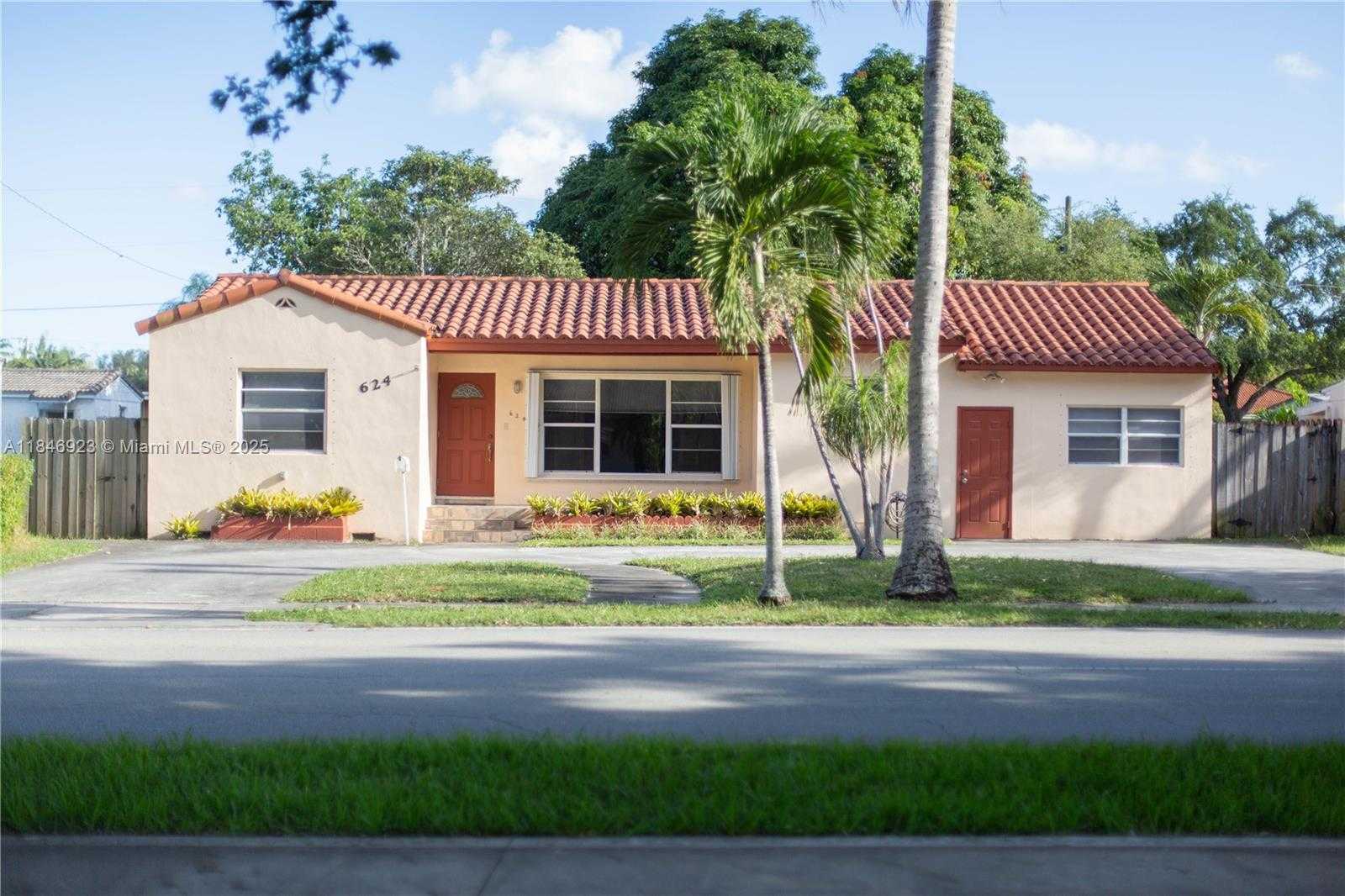 Small Image of 624 WESTWARD DRIVE, Miami Springs Number 34