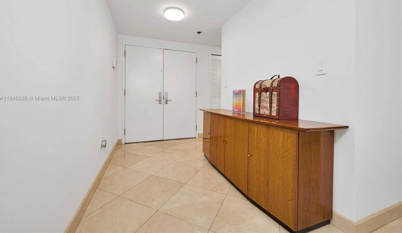 Small Image of 10205 COLLINS AVE #807, Bal Harbour Number 12