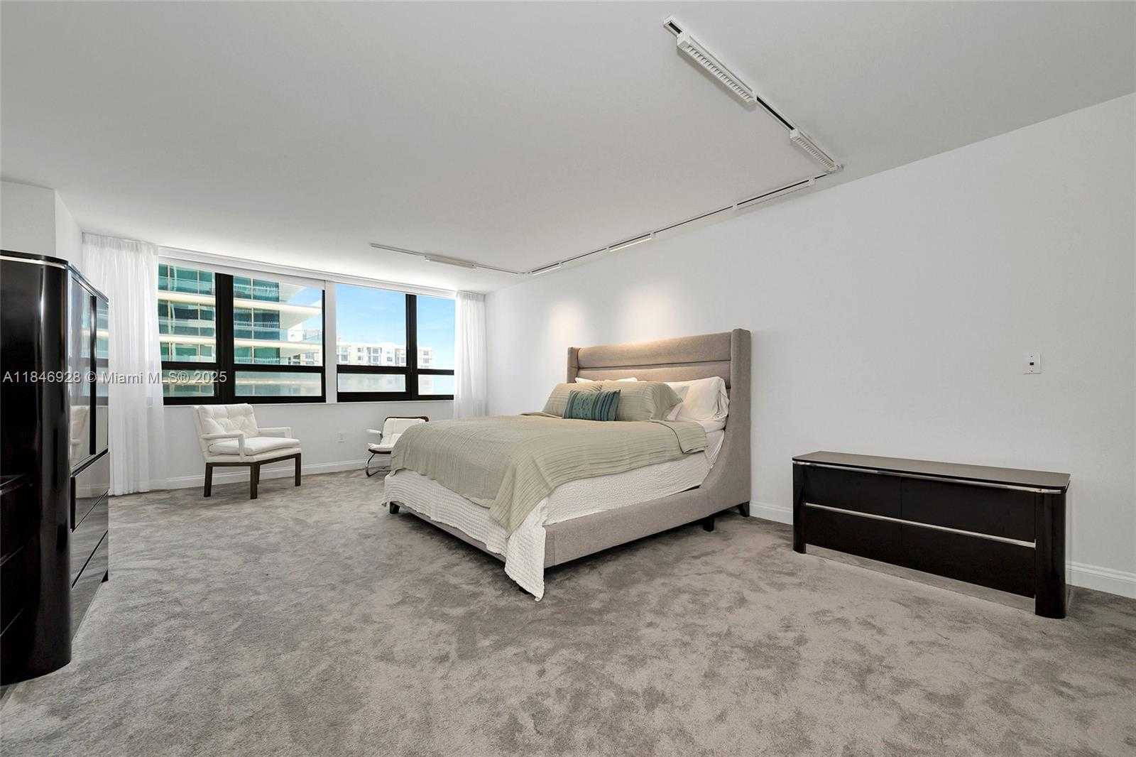 Small Image of 10205 COLLINS AVE #807, Bal Harbour Number 18