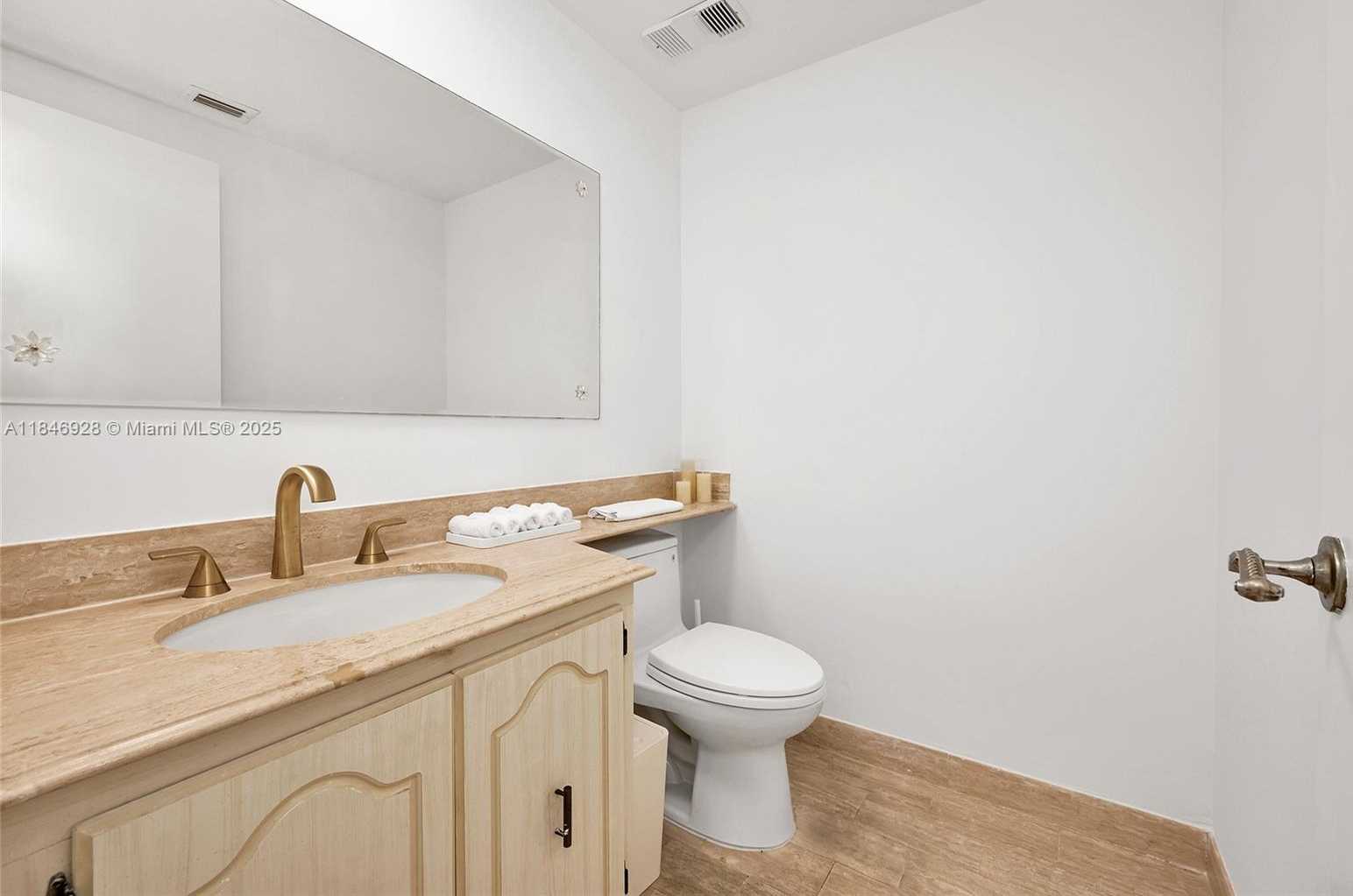 Small Image of 10205 COLLINS AVE #807, Bal Harbour Number 27