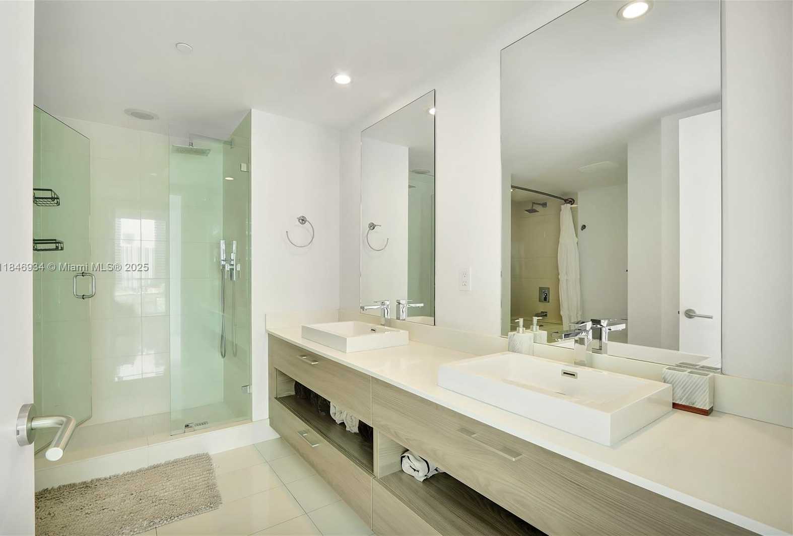 Small Image of 1300 SOUTH MIAMI AVE #1610, Miami Number 11
