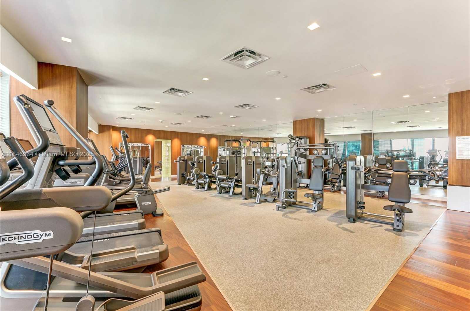 Small Image of 1300 SOUTH MIAMI AVE #1610, Miami Number 20