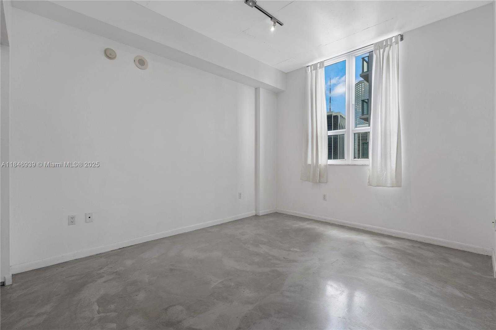Small Image of 234 NORTH EAST 3RD ST #2109, Miami Number 10