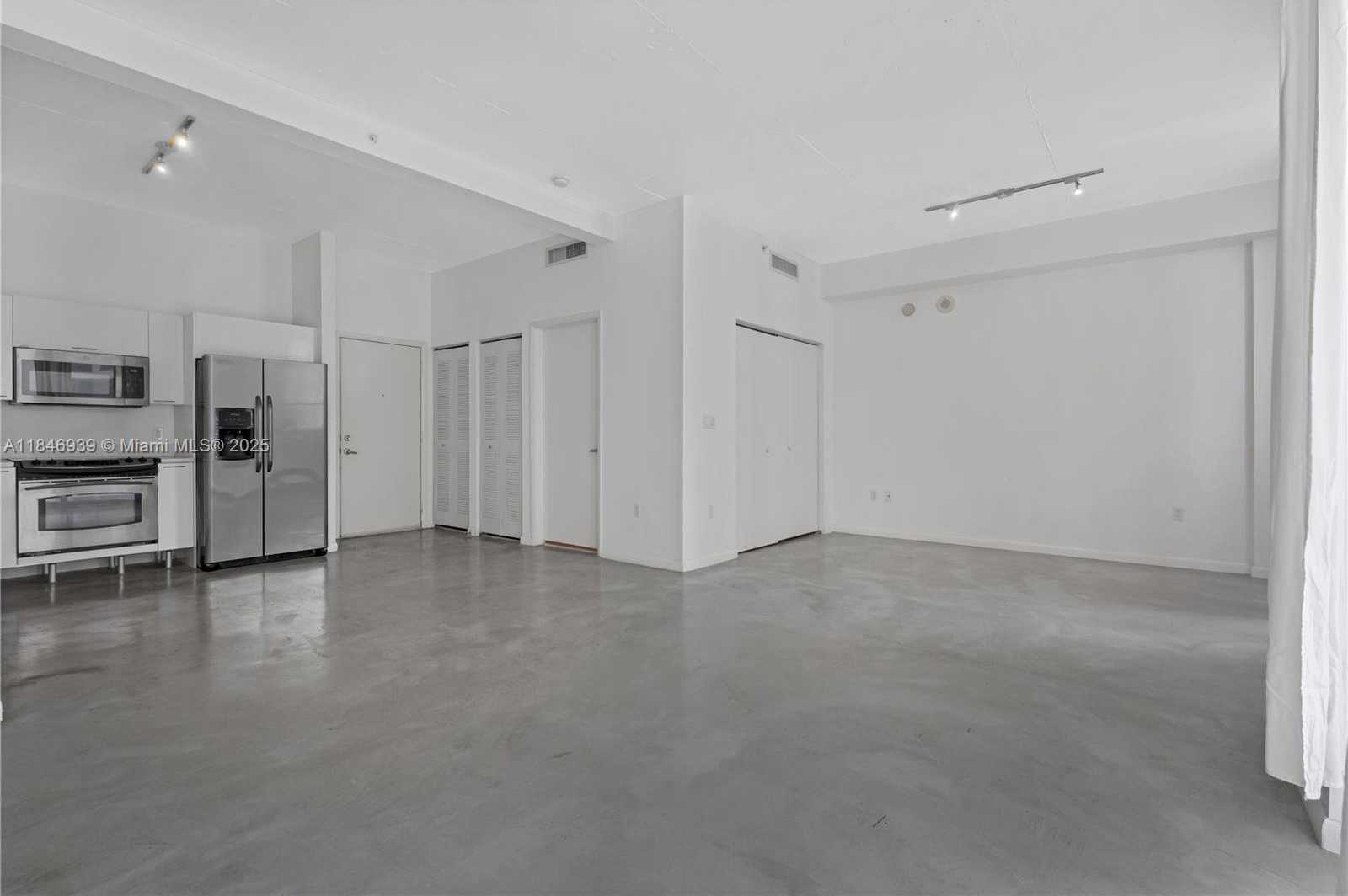 Small Image of 234 NORTH EAST 3RD ST #2109, Miami Number 6