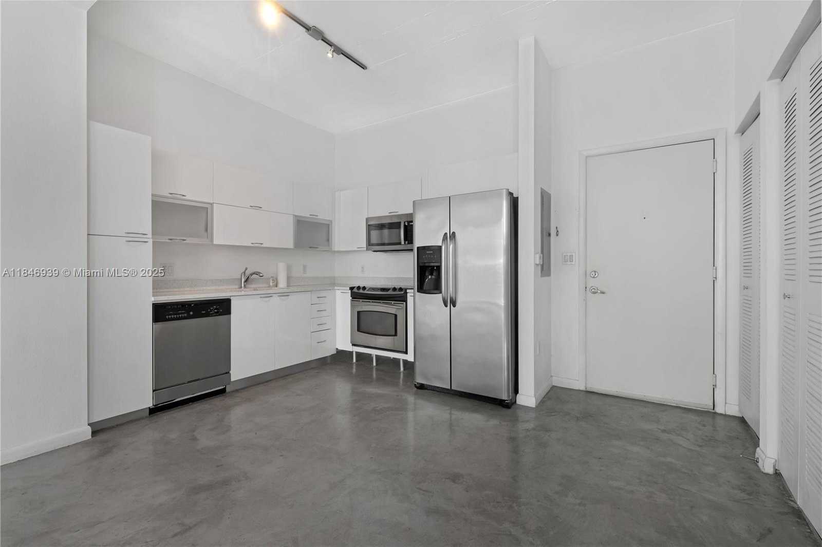Small Image of 234 NORTH EAST 3RD ST #2109, Miami Number 7