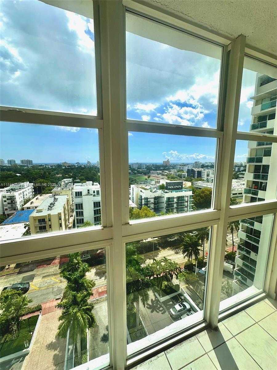 Small Image of 1228 WEST AVE #1109, Miami Beach Number 4