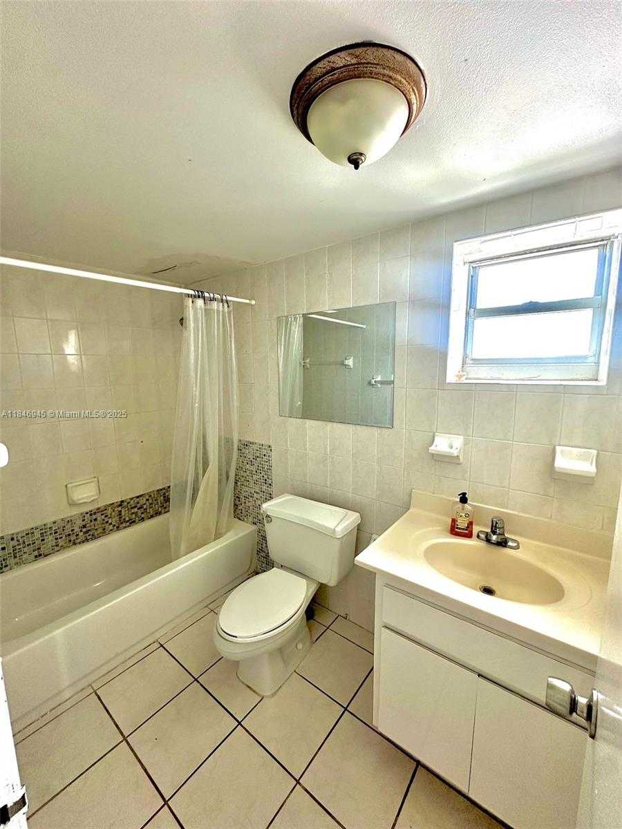 Small Image of 1228 WEST AVE #1109, Miami Beach Number 8