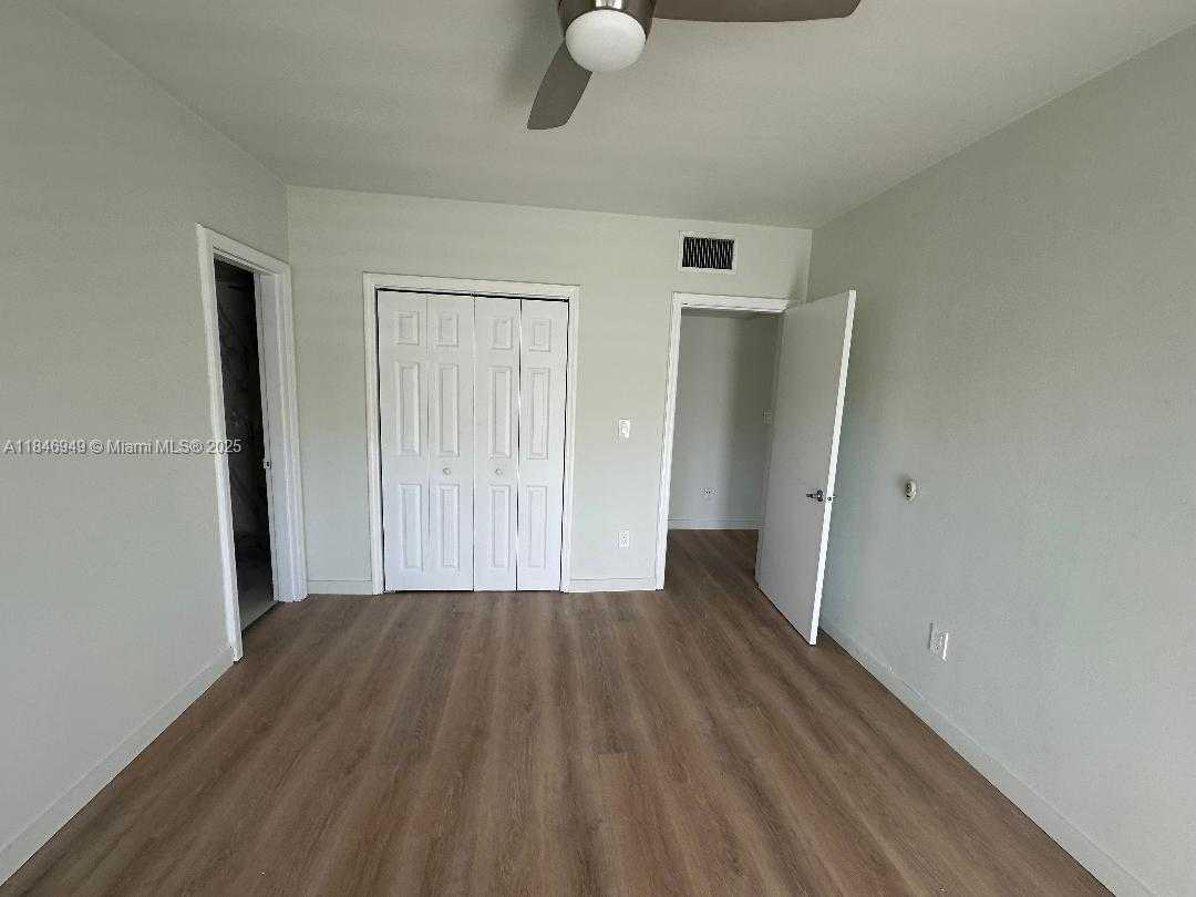 Small Image of 1065 98TH ST #2, Bay Harbor Islands Number 13