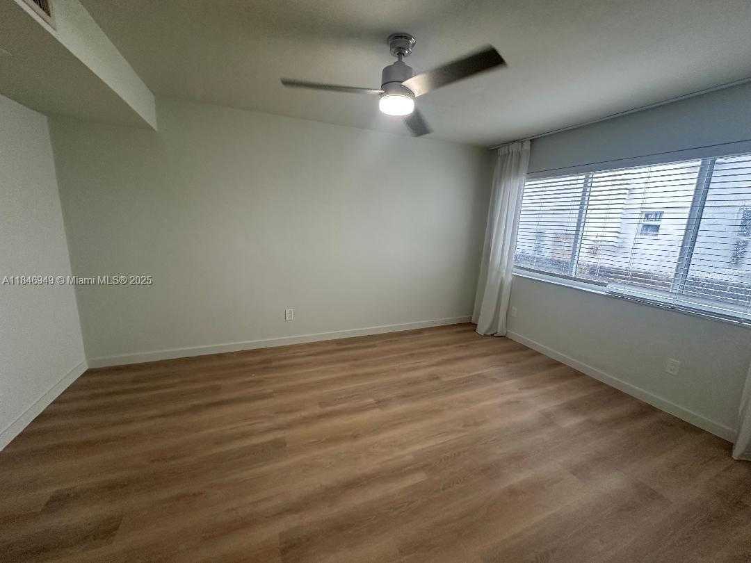 Small Image of 1065 98TH ST #2, Bay Harbor Islands Number 15