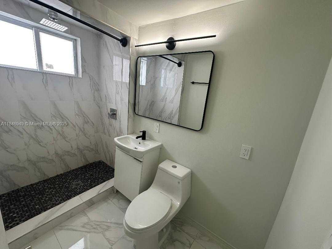 Small Image of 1065 98TH ST #2, Bay Harbor Islands Number 18