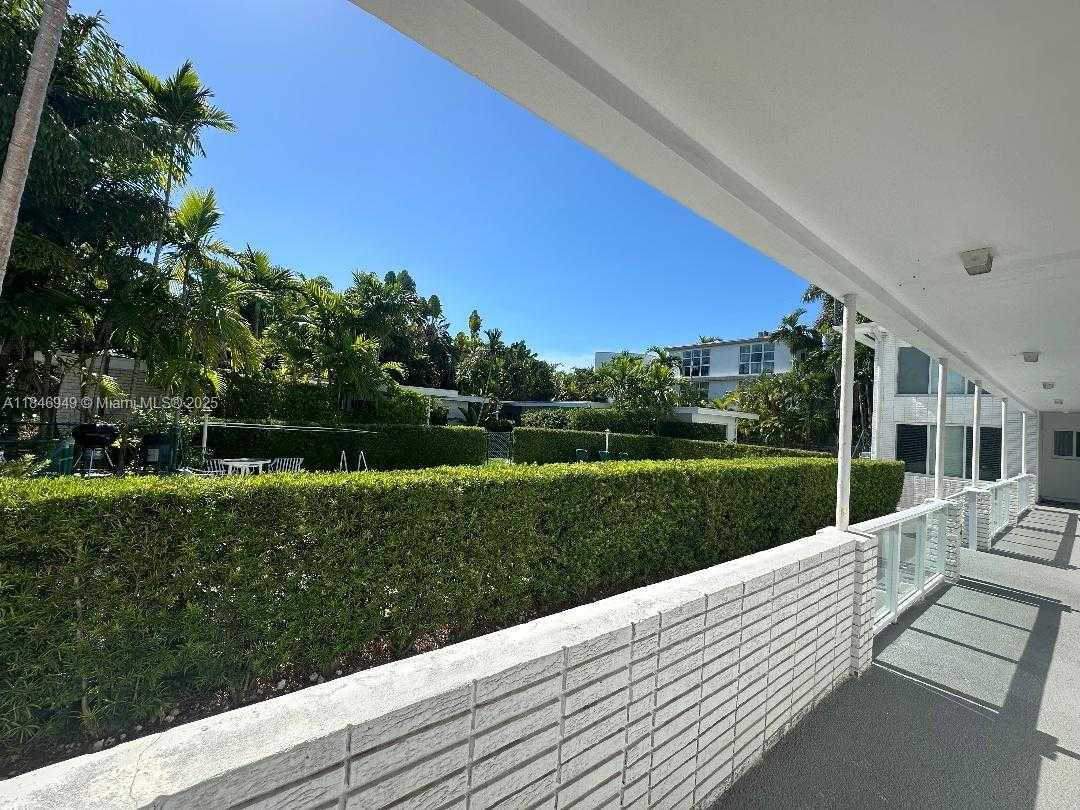 Small Image of 1065 98TH ST #2, Bay Harbor Islands Number 20