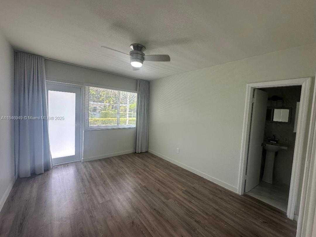 Small Image of 1065 98TH ST #2, Bay Harbor Islands Number 8