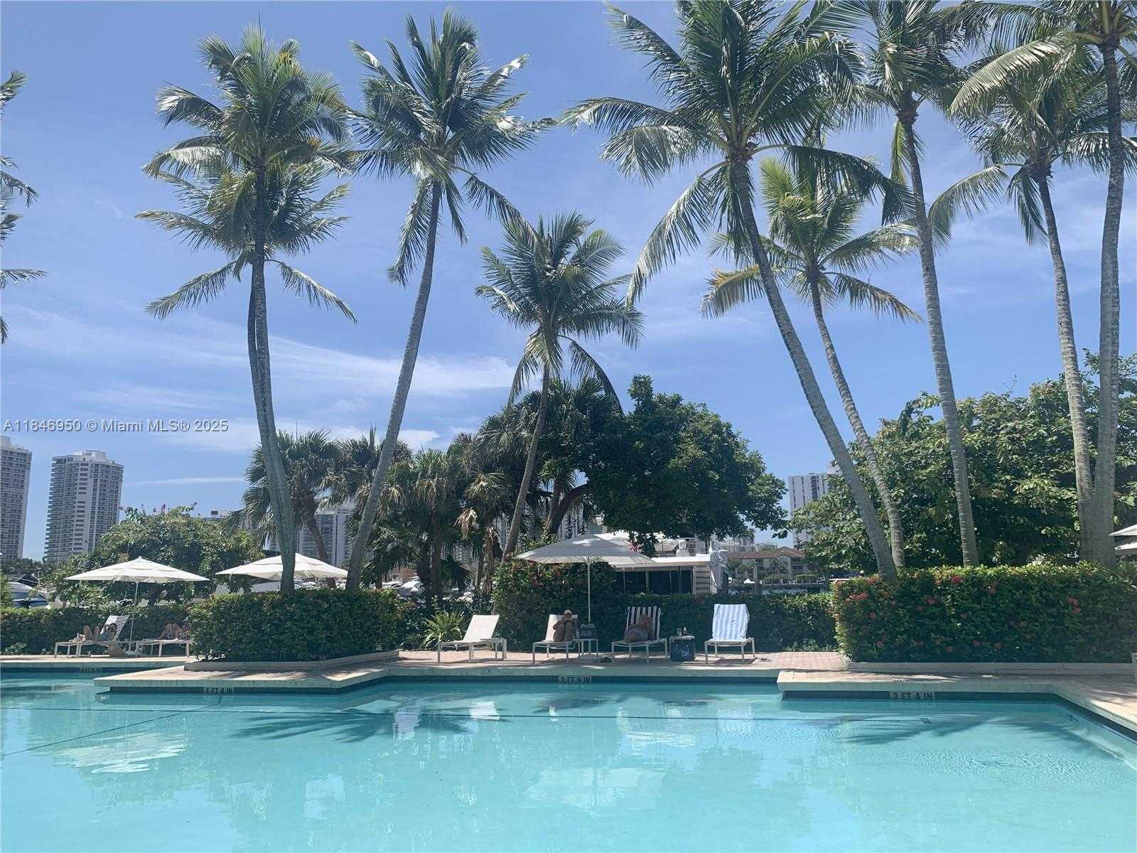 Small Image of 3640 YACHT CLUB DR #1502, Aventura Number 13