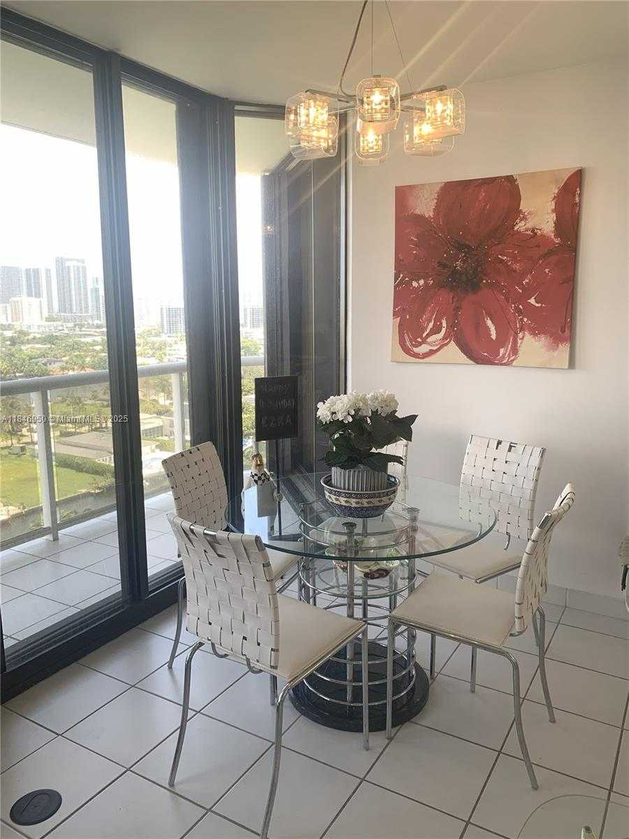Small Image of 3640 YACHT CLUB DR #1502, Aventura Number 4