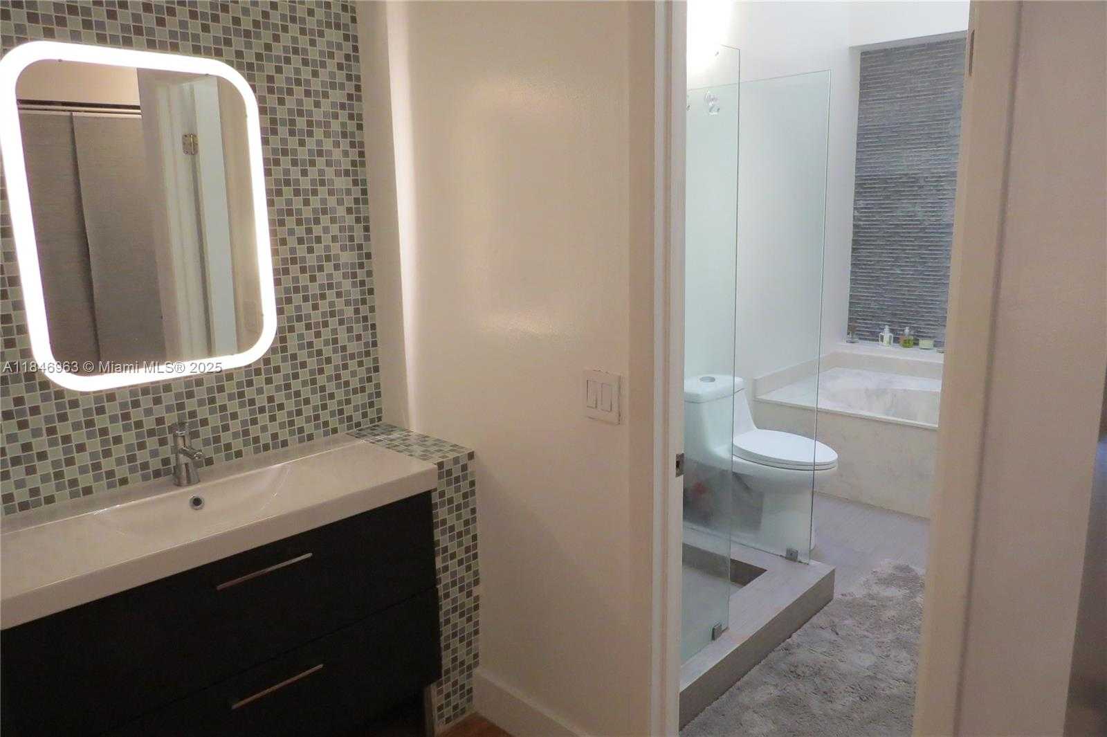 Small Image of 3510 MAGELLAN CIR #723, Aventura Number 15