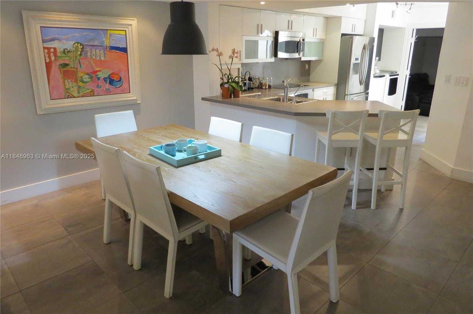 Small Image of 3510 MAGELLAN CIR #723, Aventura Number 4
