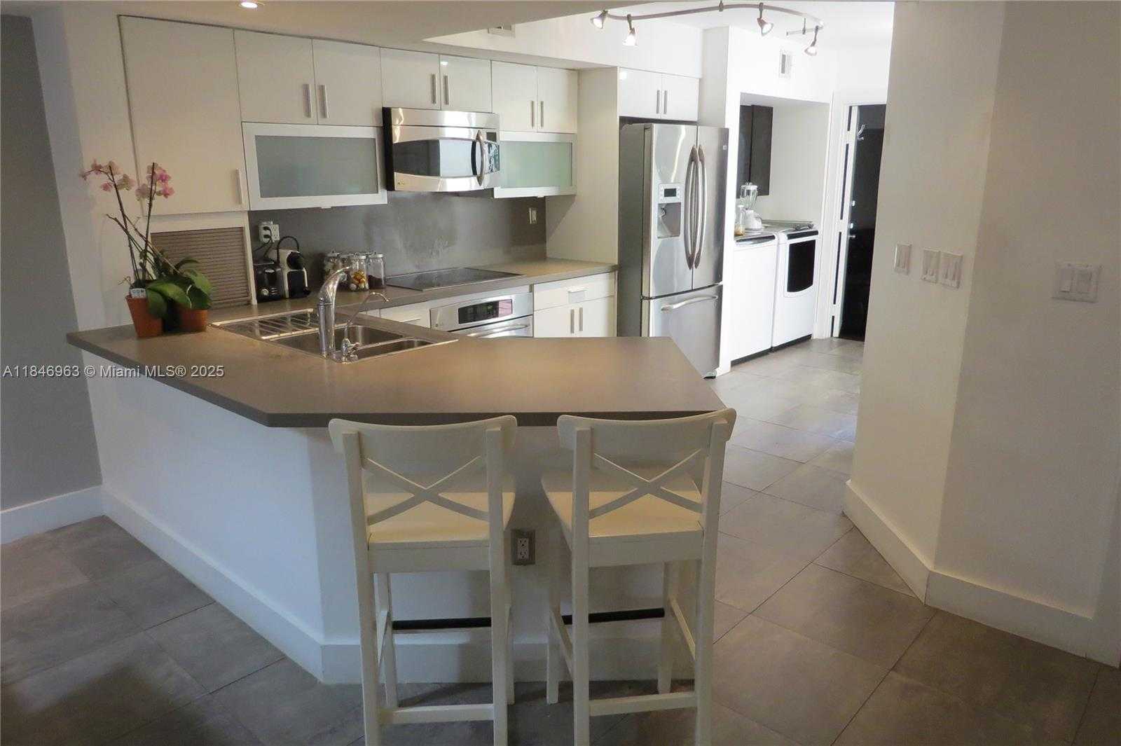 Small Image of 3510 MAGELLAN CIR #723, Aventura Number 7
