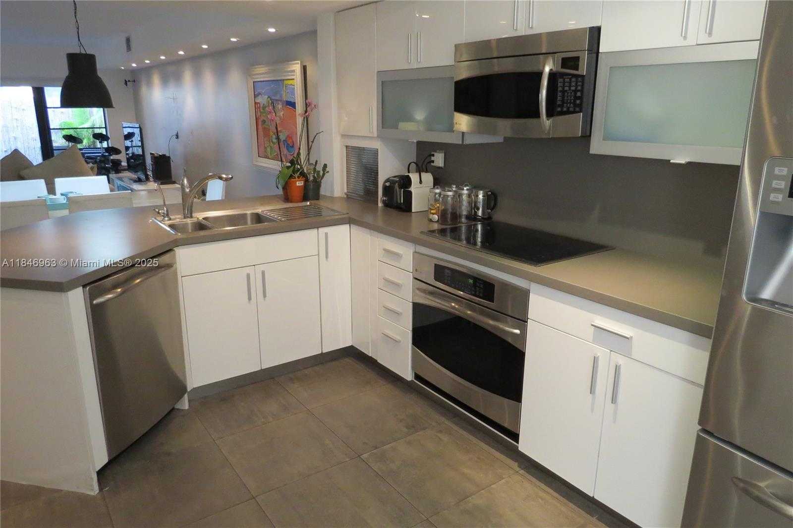 Small Image of 3510 MAGELLAN CIR #723, Aventura Number 8