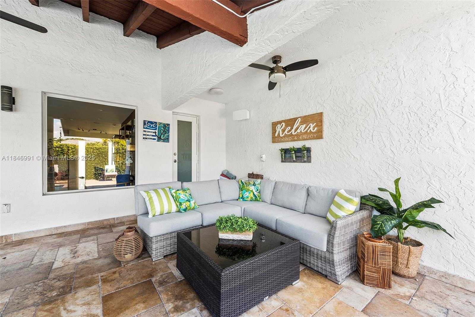 Small Image of 5901 SOUTH WEST 56TH TER, South Miami Number 11