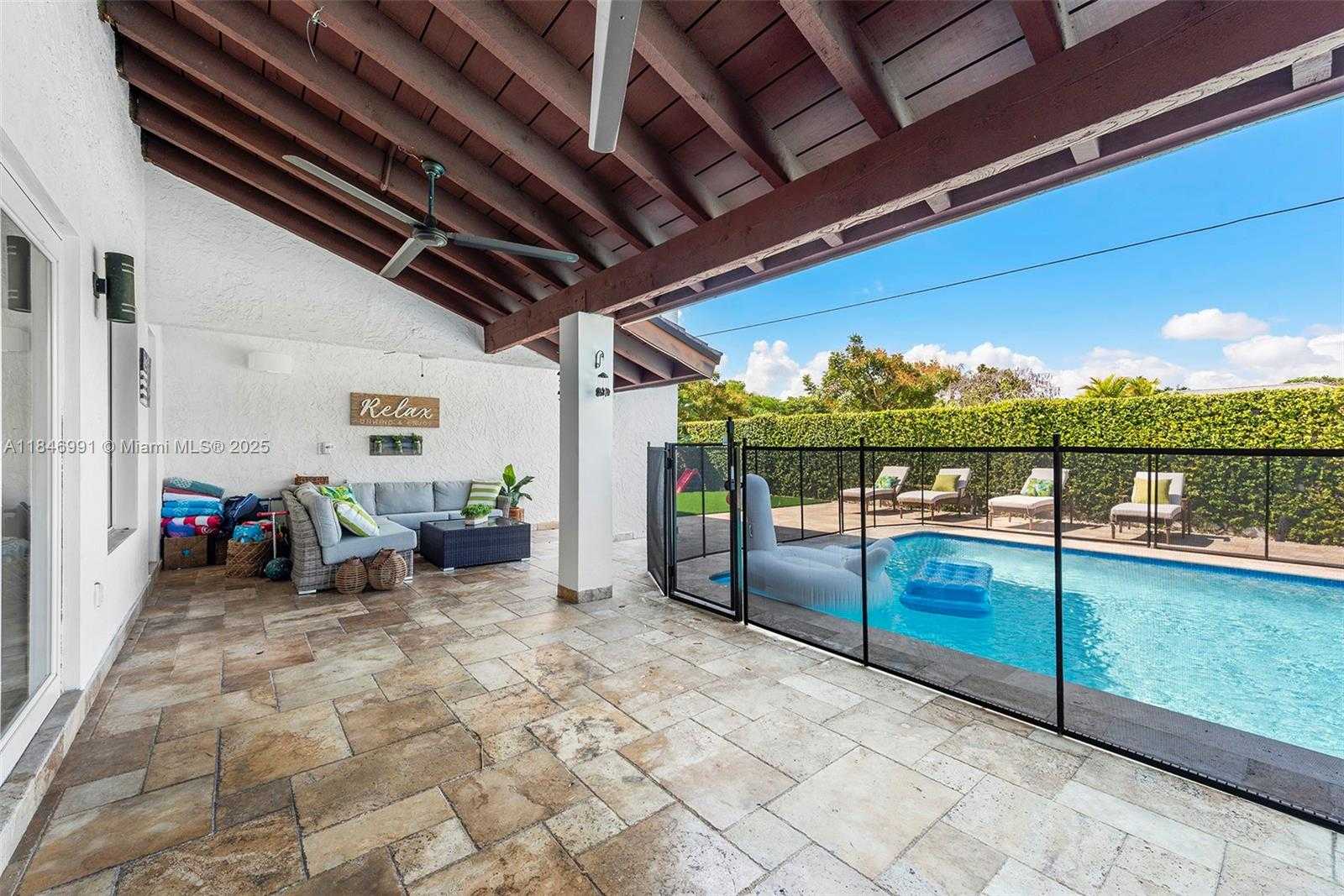 Small Image of 5901 SOUTH WEST 56TH TER, South Miami Number 12