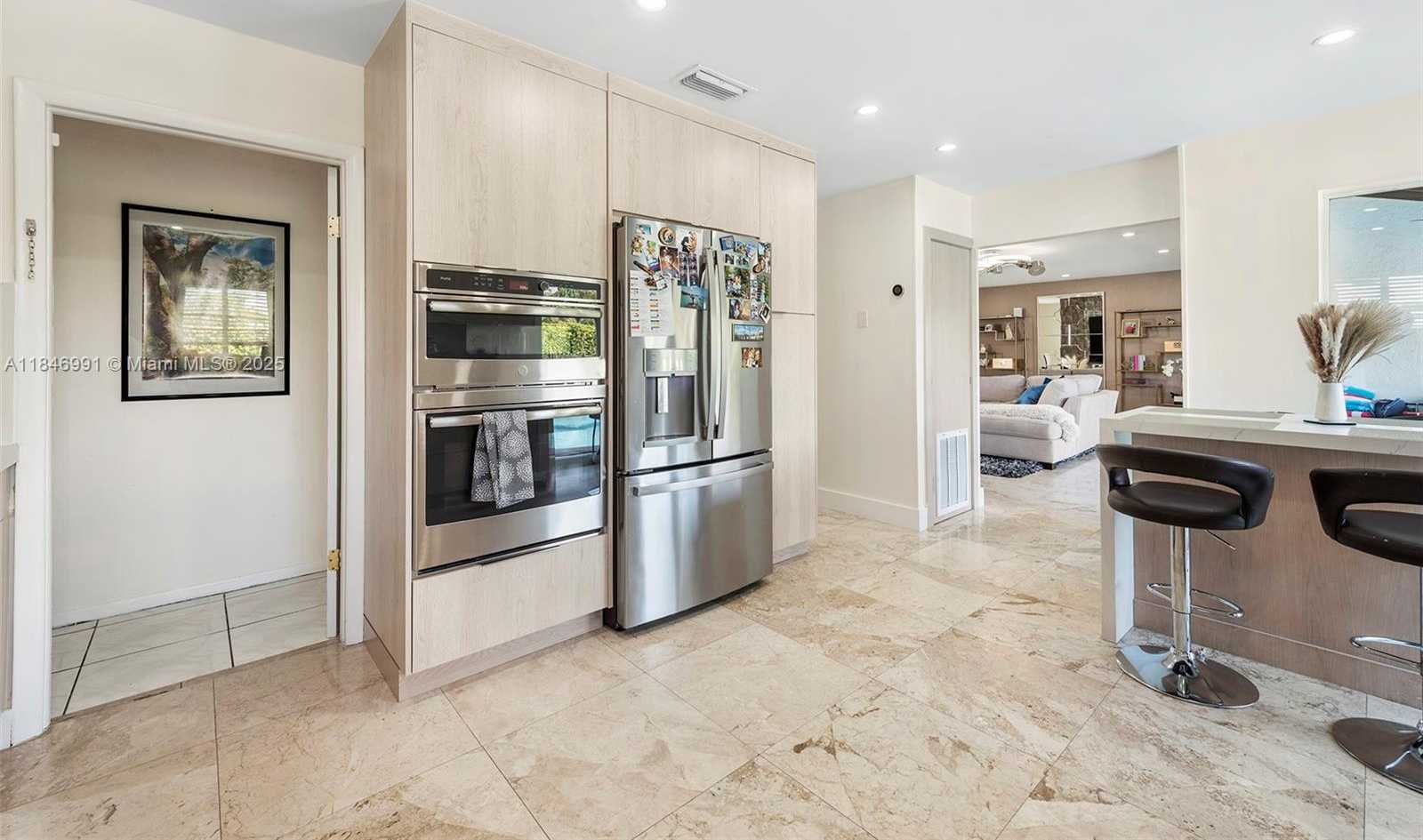 Small Image of 5901 SOUTH WEST 56TH TER, South Miami Number 15