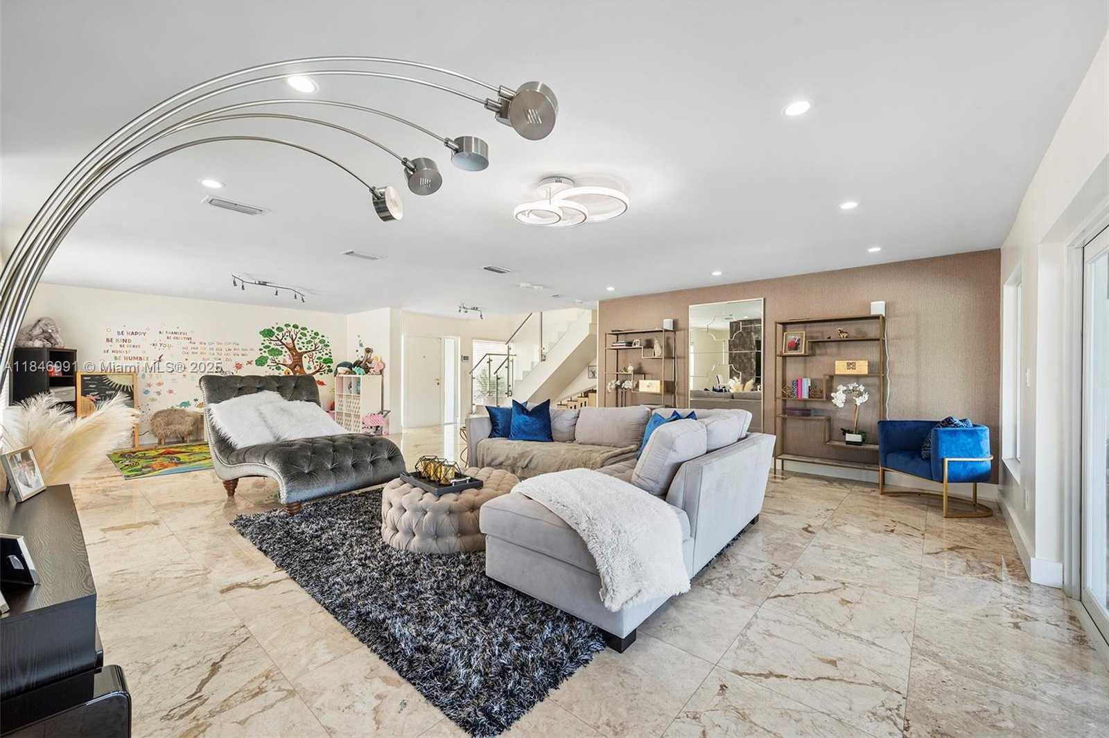 Small Image of 5901 SOUTH WEST 56TH TER, South Miami Number 22