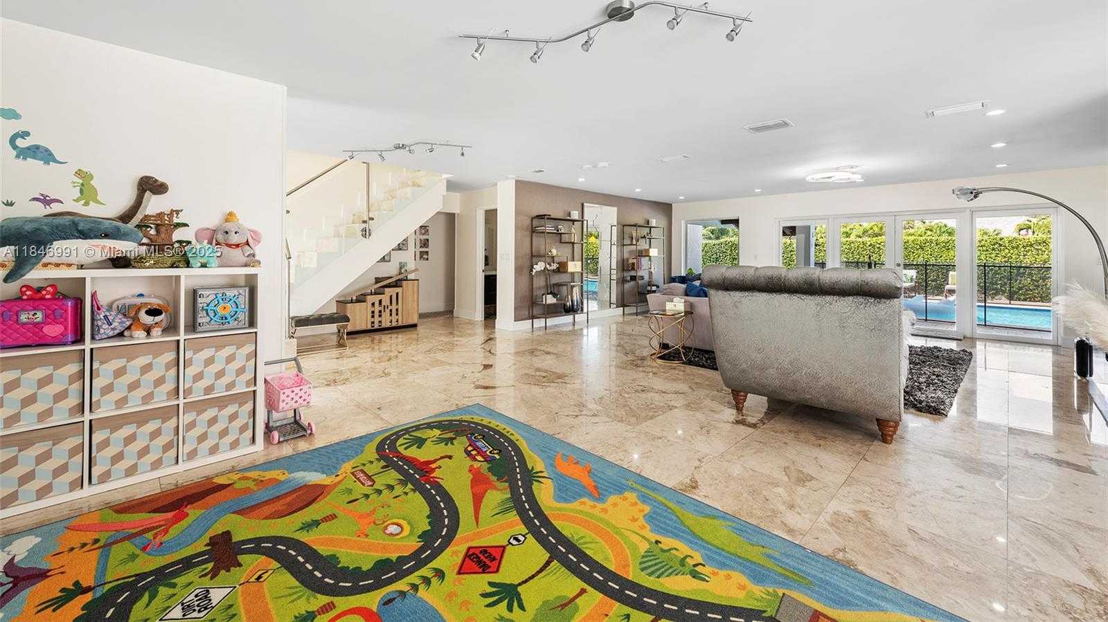 Small Image of 5901 SOUTH WEST 56TH TER, South Miami Number 27