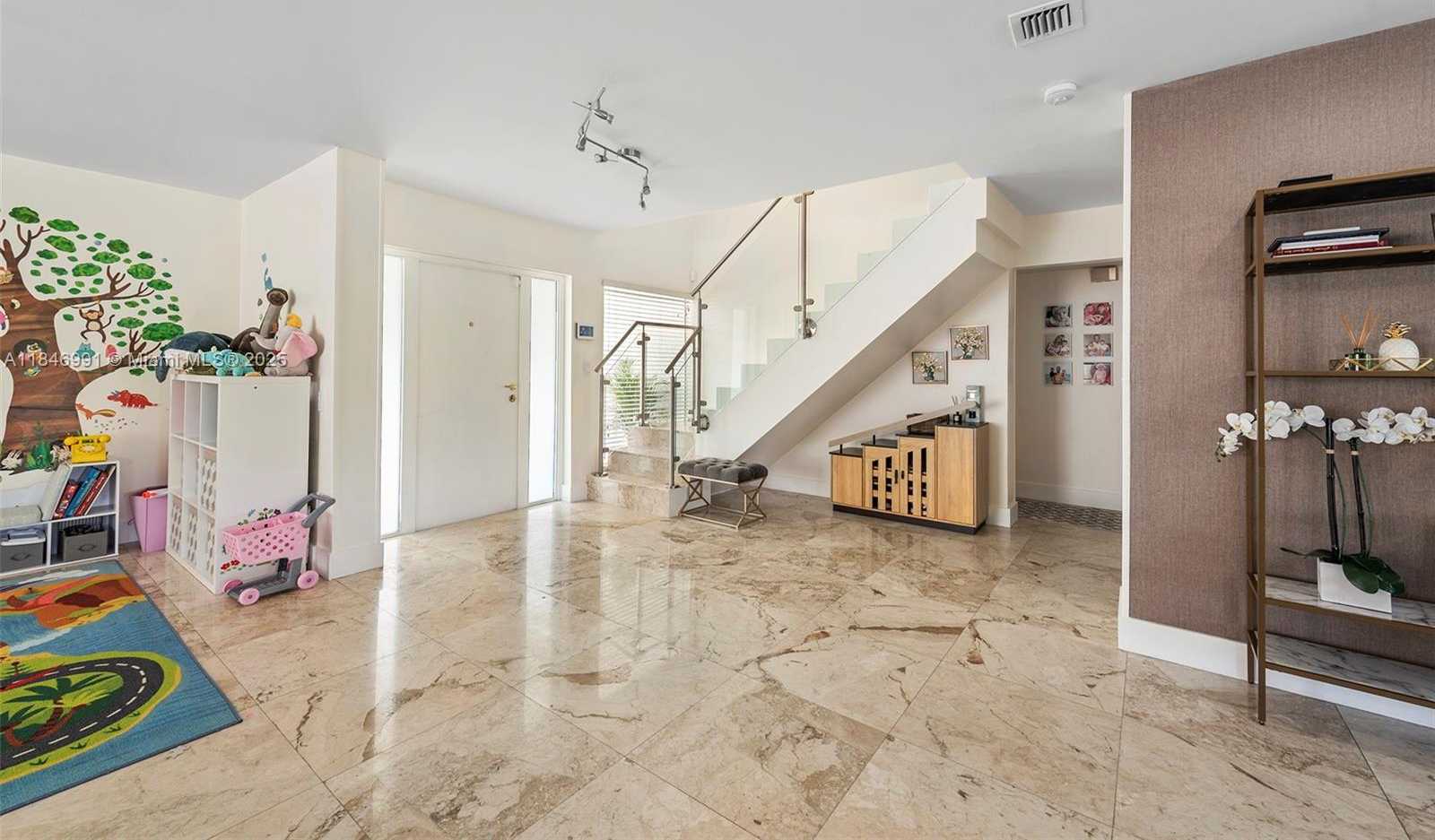 Small Image of 5901 SOUTH WEST 56TH TER, South Miami Number 29