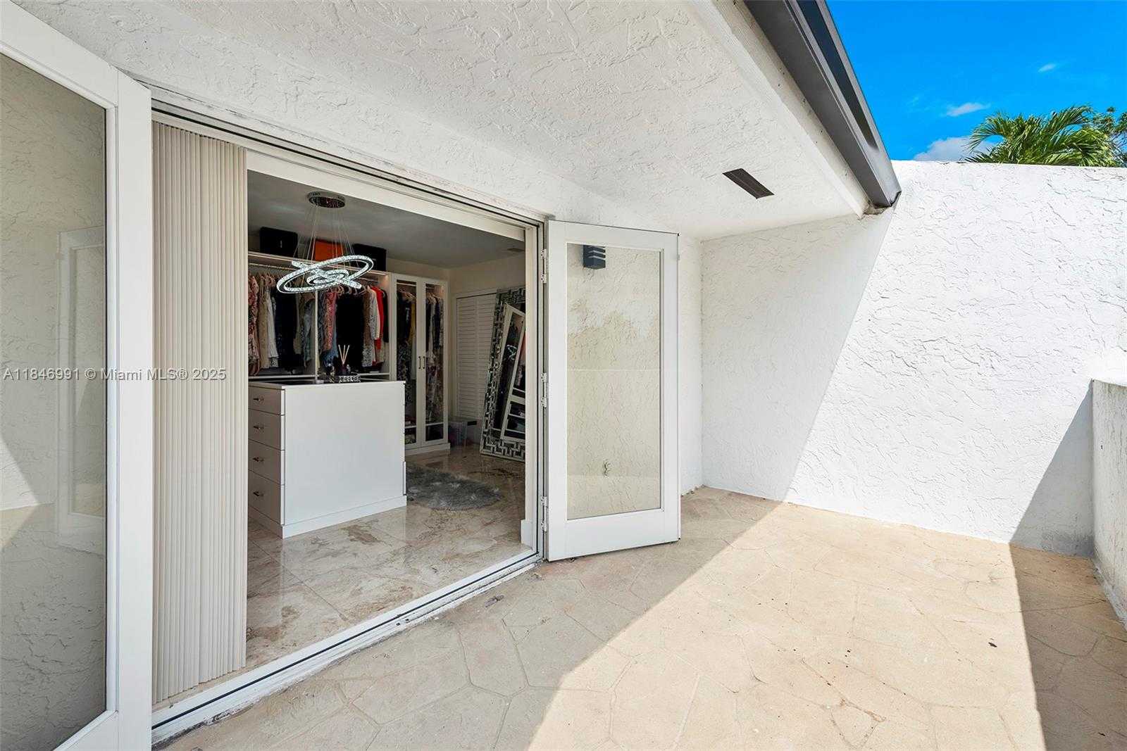 Small Image of 5901 SOUTH WEST 56TH TER, South Miami Number 40