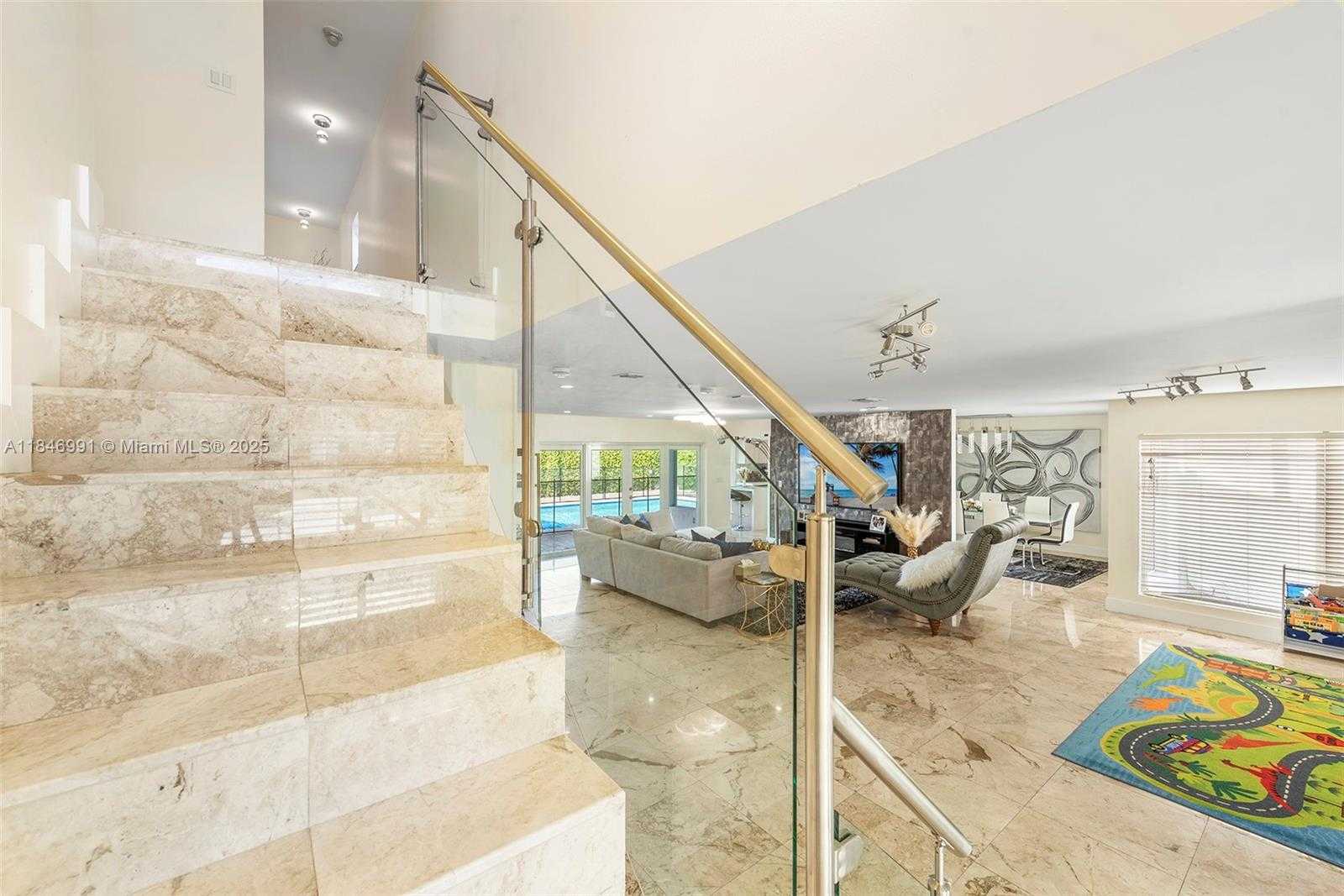 Small Image of 5901 SOUTH WEST 56TH TER, South Miami Number 46