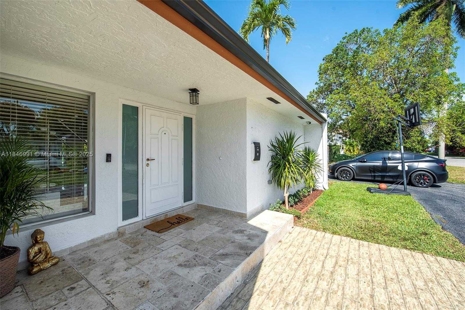 Small Image of 5901 SOUTH WEST 56TH TER, South Miami Number 53