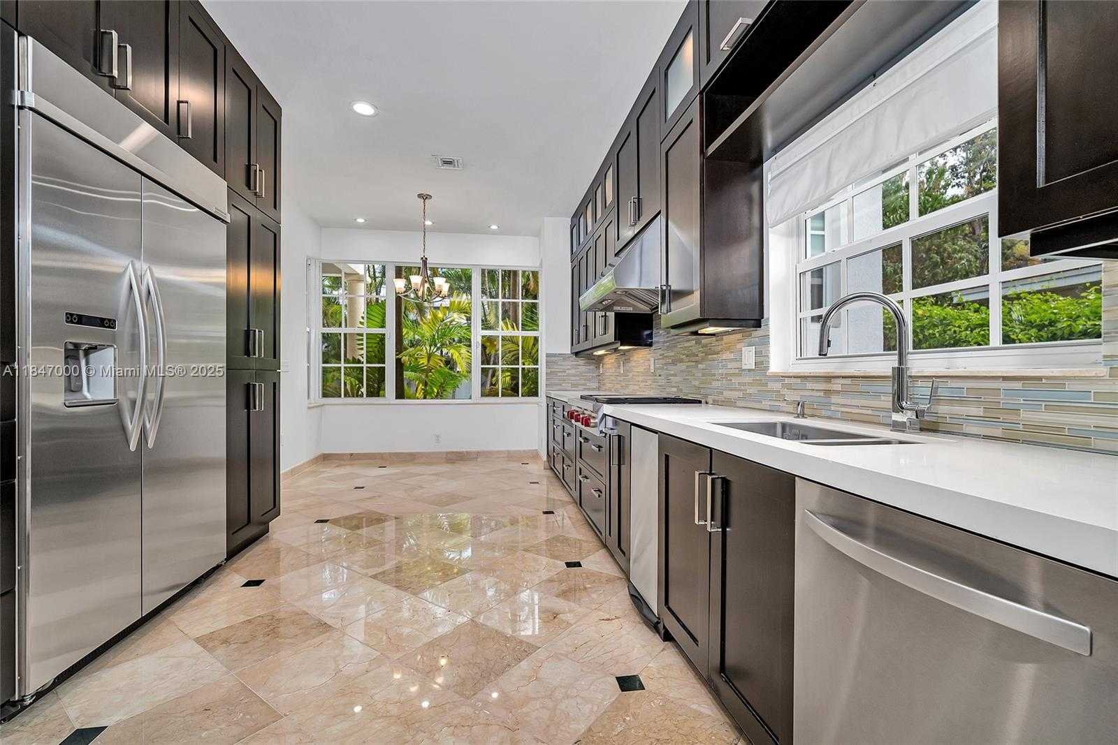 Small Image of 1135 ASTURIA AVE, Coral Gables Number 14