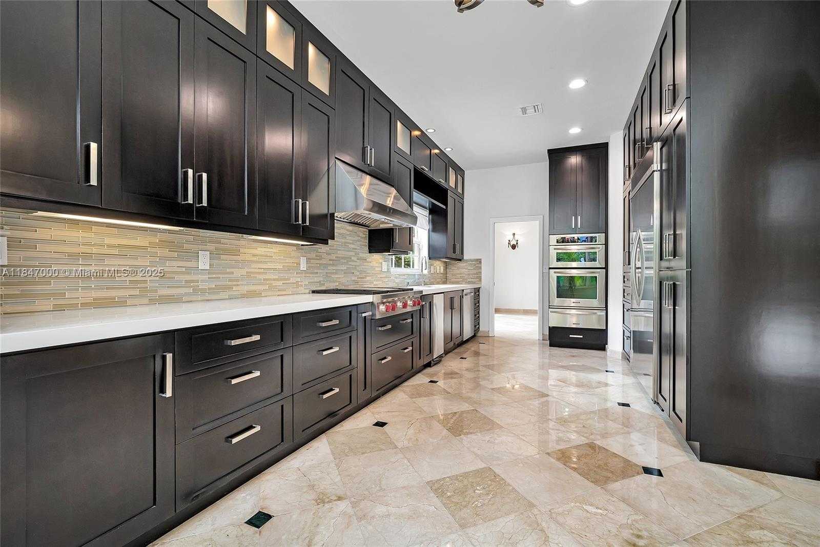 Small Image of 1135 ASTURIA AVE, Coral Gables Number 16