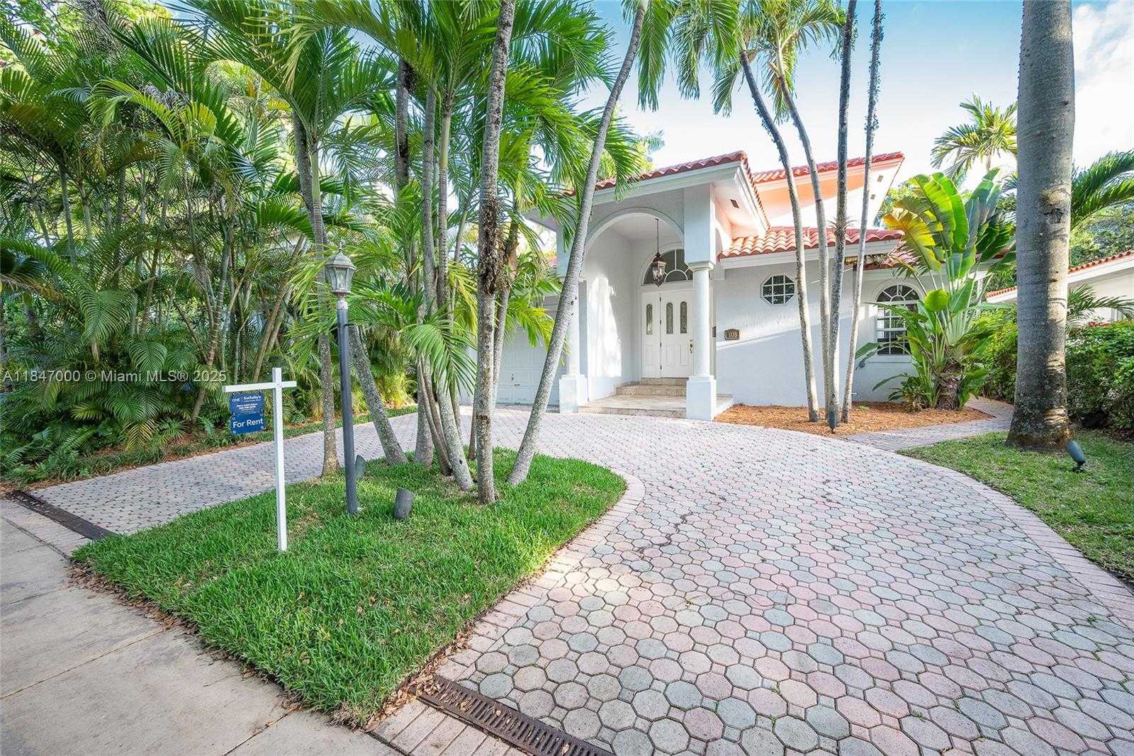 Small Image of 1135 ASTURIA AVE, Coral Gables Number 2