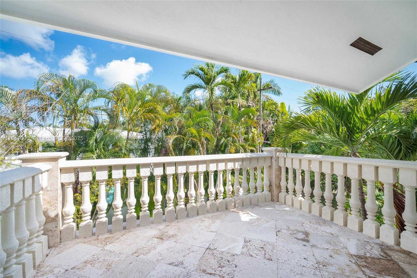 Small Image of 1135 ASTURIA AVE, Coral Gables Number 43