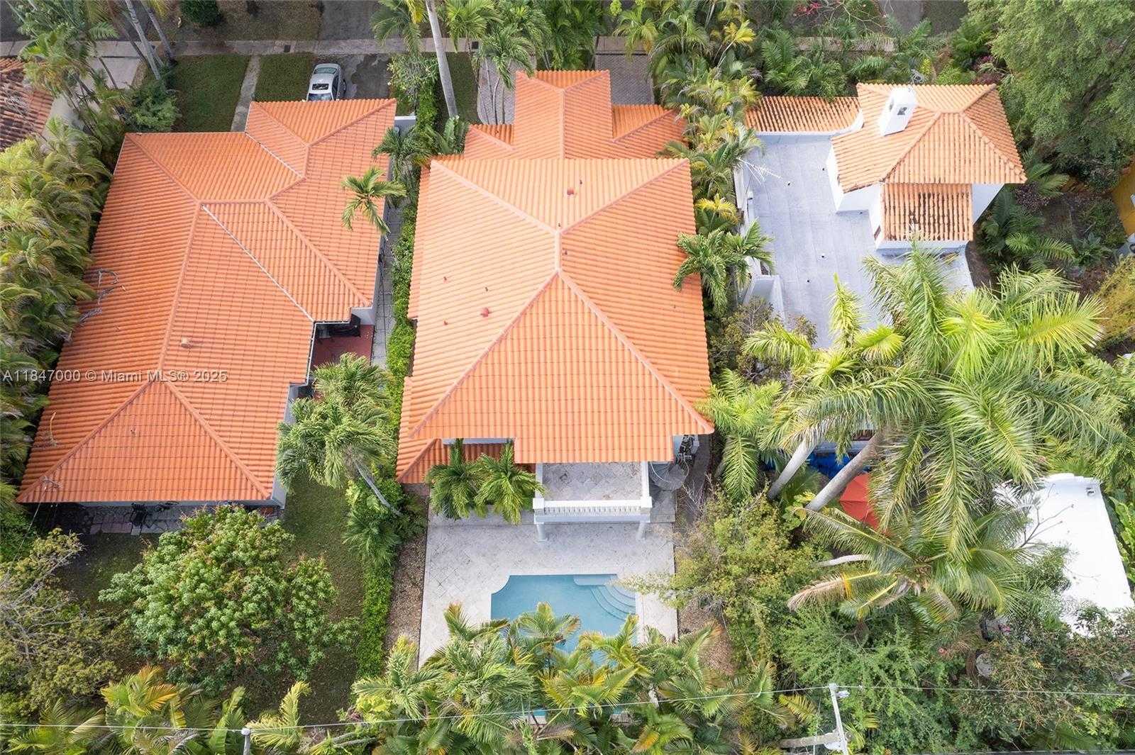 Small Image of 1135 ASTURIA AVE, Coral Gables Number 51