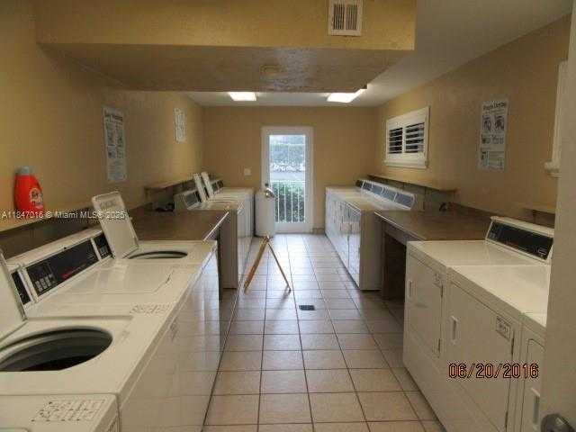 Small Image of 9301 SOUTH WEST 92ND AVE #C419, Miami Number 14