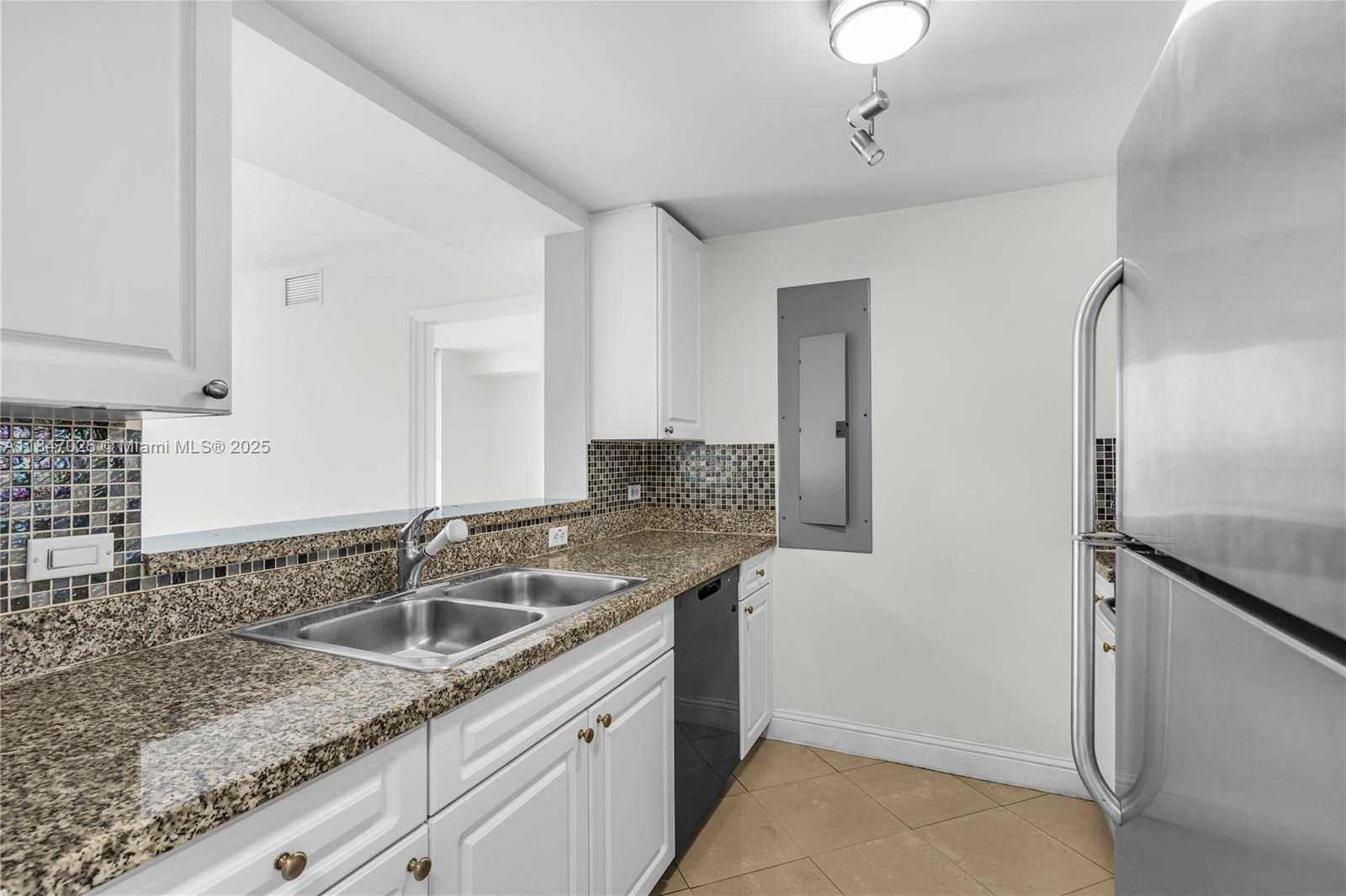 Small Image of 900 SOUTH WEST 8TH ST #1206, Miami Number 10
