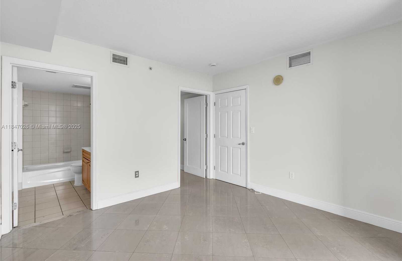 Small Image of 900 SOUTH WEST 8TH ST #1206, Miami Number 17