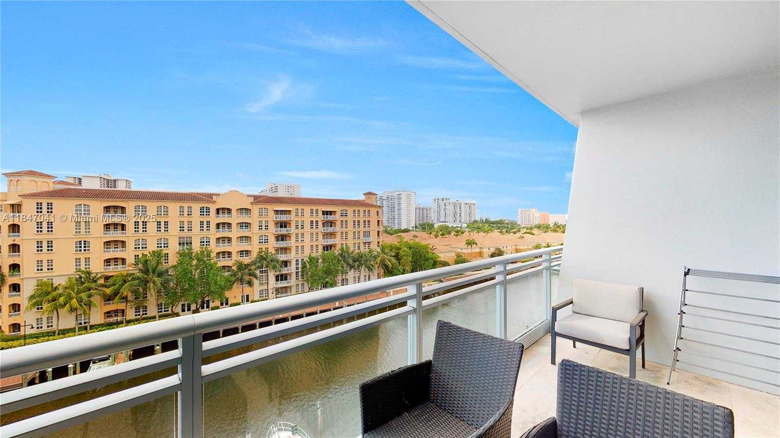 Small Image of 2950 NORTH EAST 188TH ST #423, Aventura Number 14