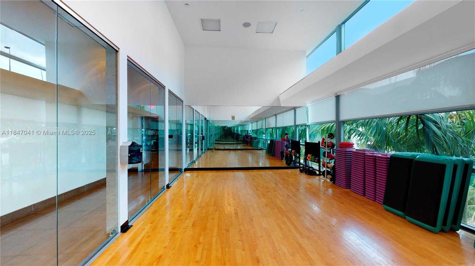 Small Image of 2950 NORTH EAST 188TH ST #423, Aventura Number 17