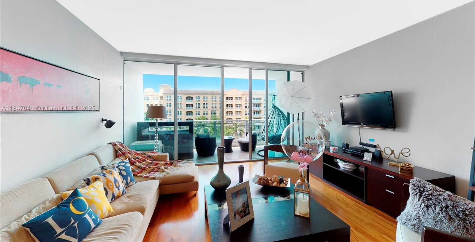 Small Image of 2950 NORTH EAST 188TH ST #423, Aventura Number 6