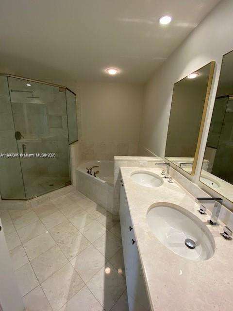 Small Image of 901 BRICKELL KEY BLVD #805, Miami Number 12