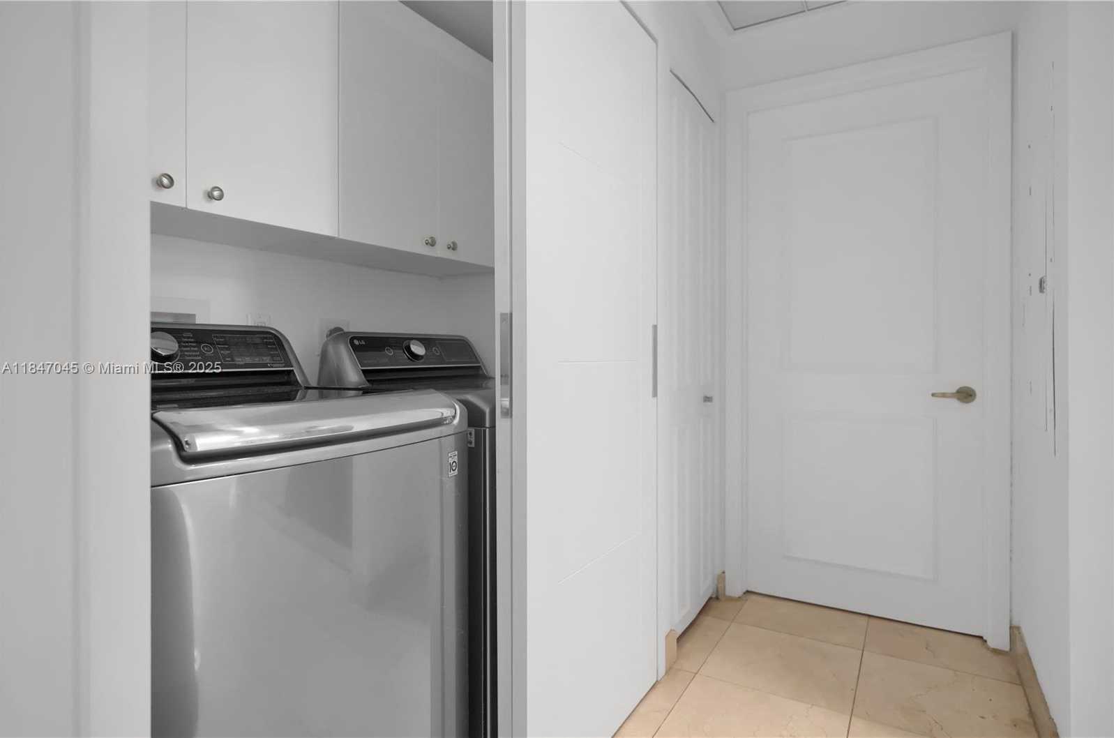 Small Image of 901 BRICKELL KEY BLVD #805, Miami Number 31