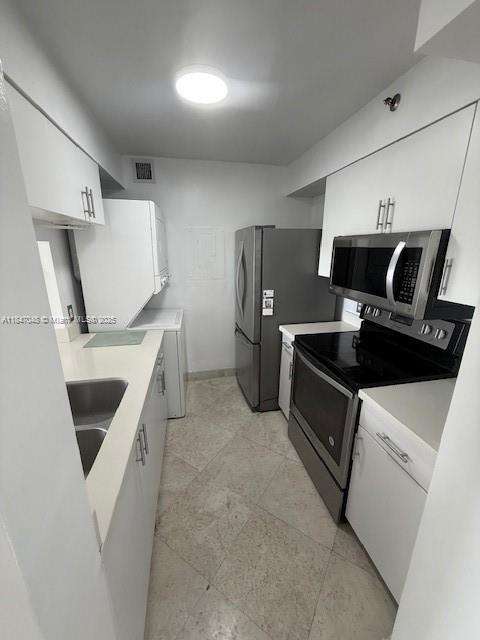 Small Image of 80 Shore Dr E, Miami, FL 33133, USA Number 7